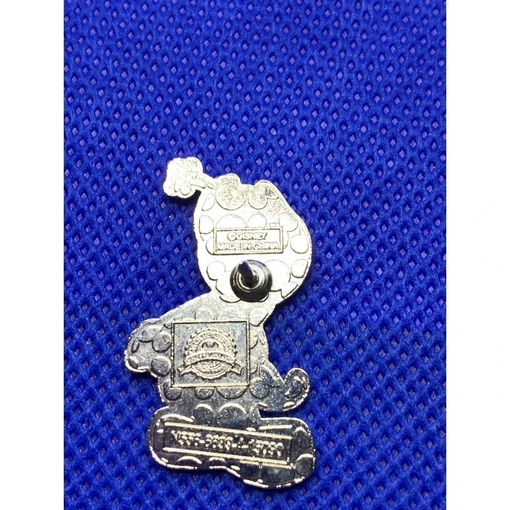2015 Ortensia Oswald Girlfriend Disney trading pin open edition retired